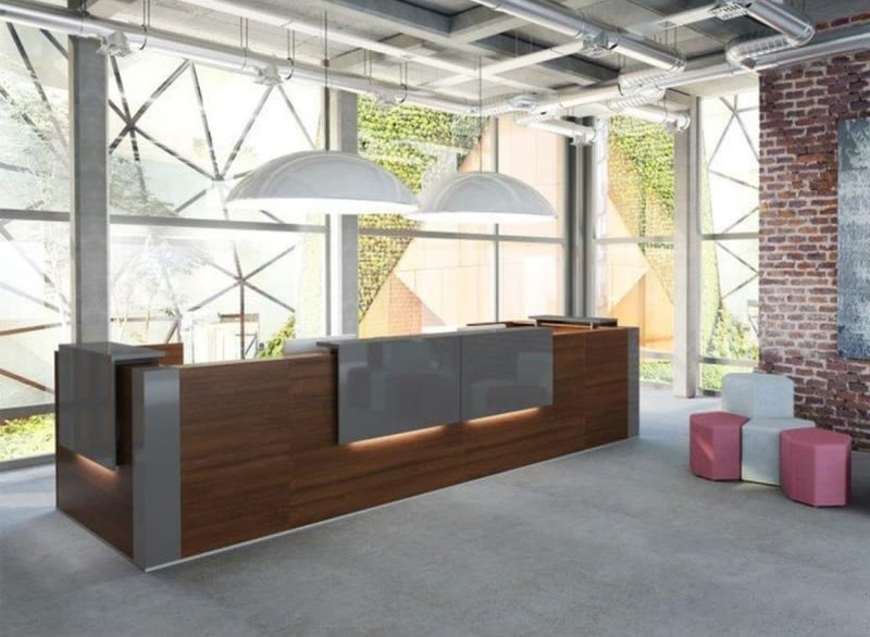 Banque d'accueil GRANDE TERA de MDD dans un hall industriel