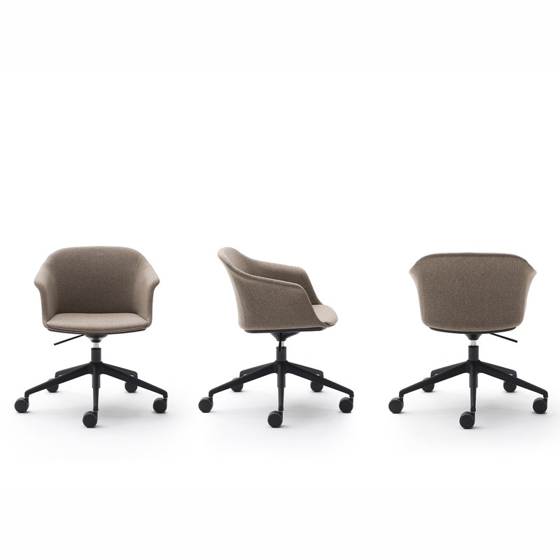 Chaise SEIKA sur roulettes tapissée BRALCO