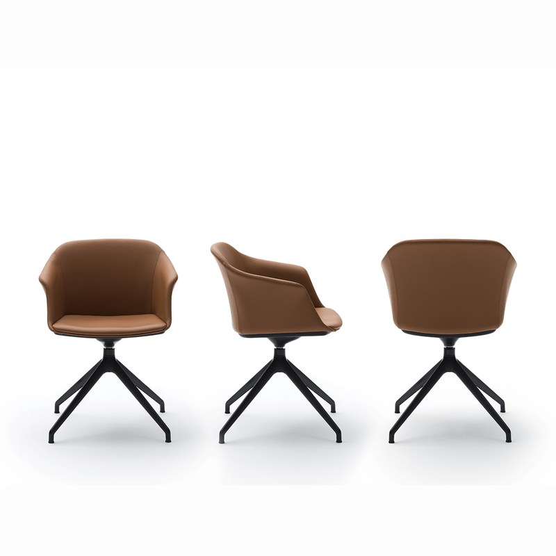 Chaise pivotante SEIKA tapissée piètement aluminium BRALCO