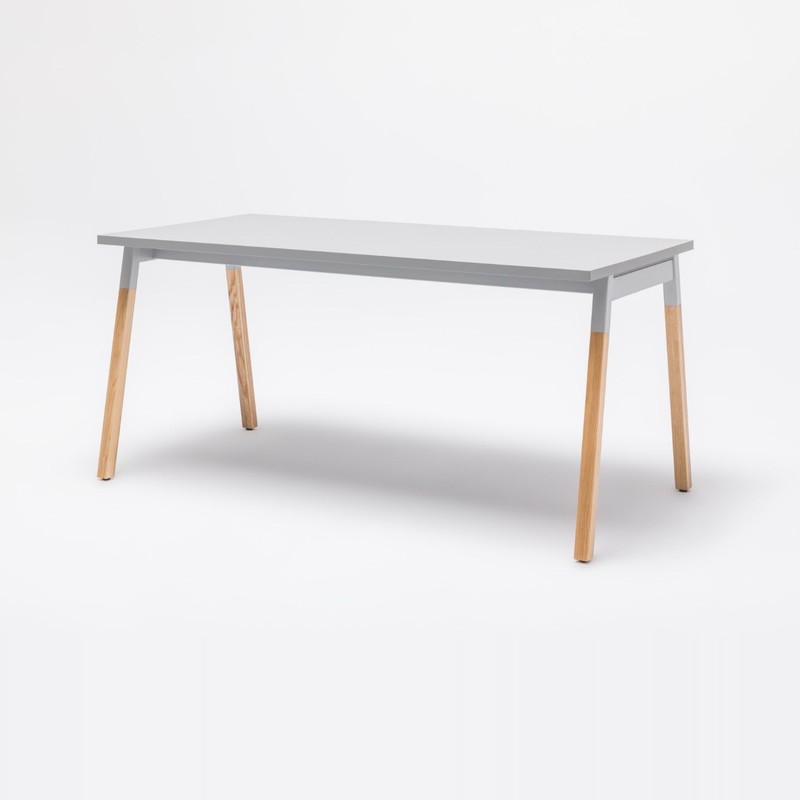 Bureau droit pieds trapèze en bois OGI W