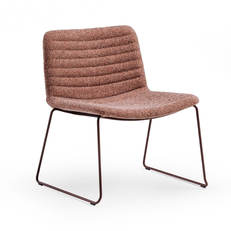 Fauteuil lounge COVER.1 en tissu, piètement luge - MIDJ