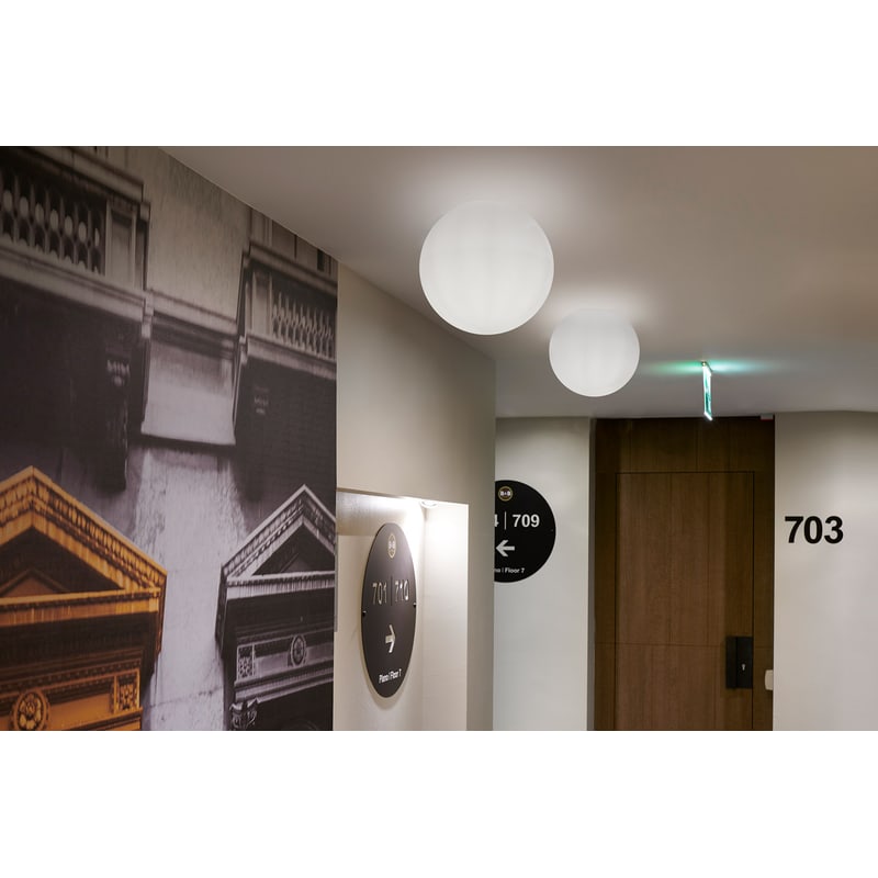 Applique design lumineuse GLOBO WALL de SLIDE