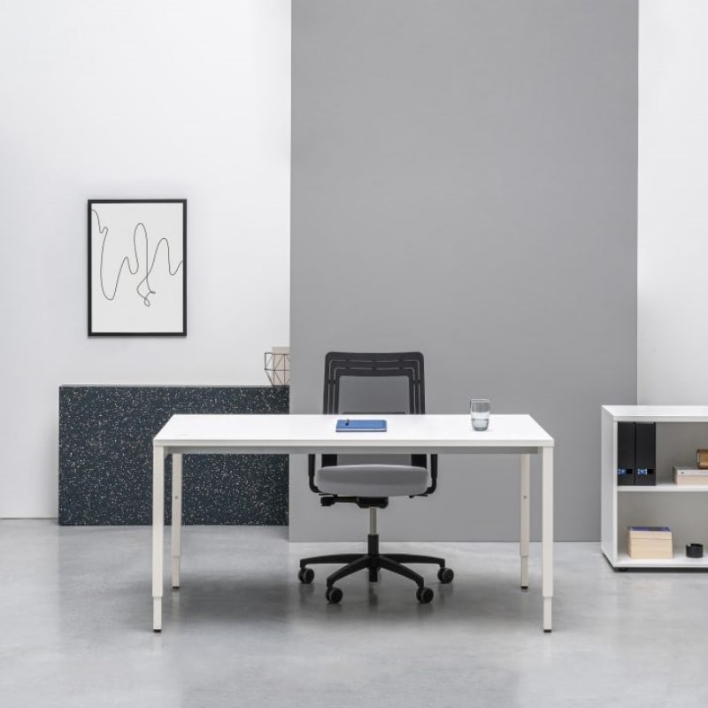Bureau avec réglage manuel OGI Y - MDD