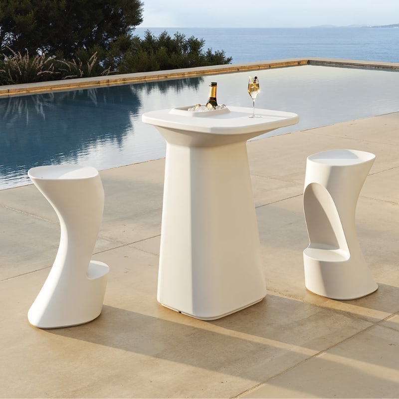 Ensemble NOMA table + 2 tabourets - VONDOM