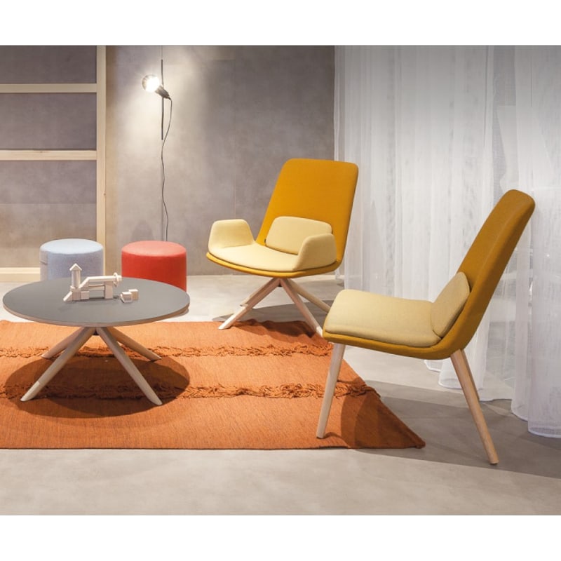 Fauteuil GLOVE LOUNGE pieds bois dossier haut