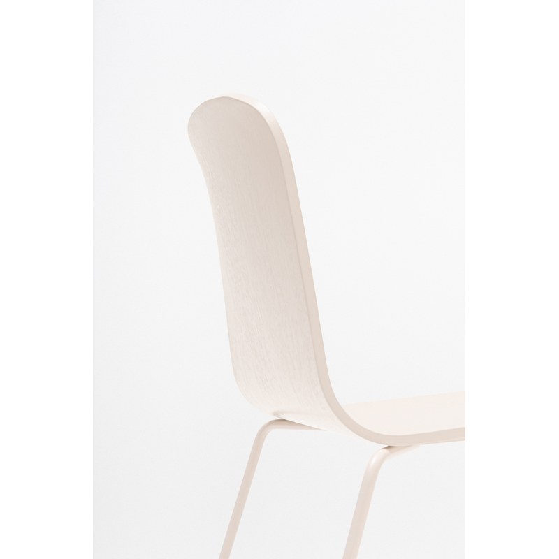 Chaise en contreplaqué avec piètement en patins NUD - MDD