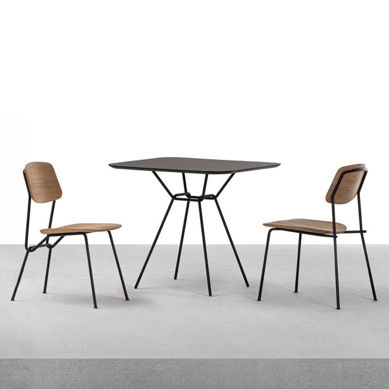 Table carré pied métal STRAIN FENIX