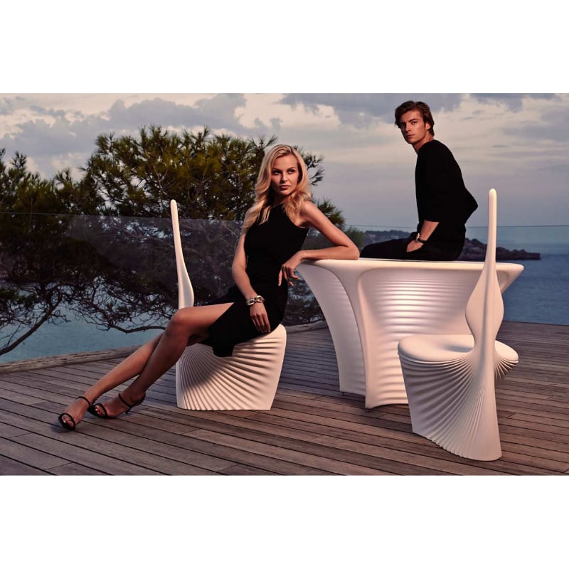 Table design in & out BIOPHILIA de VONDOM