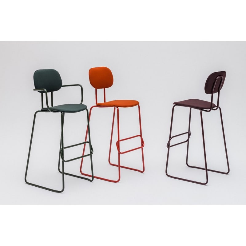 Tabouret NEW SCHOOL tapissé a/ accoudoirs