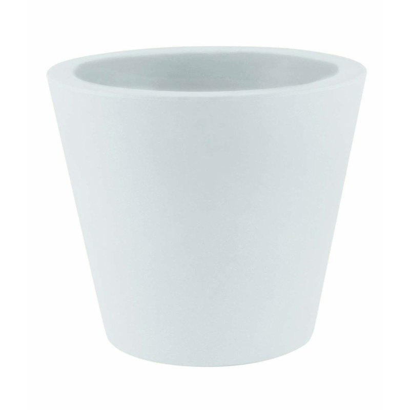 Pot cône CONO Ø 120 x 104 cm de VONDOM