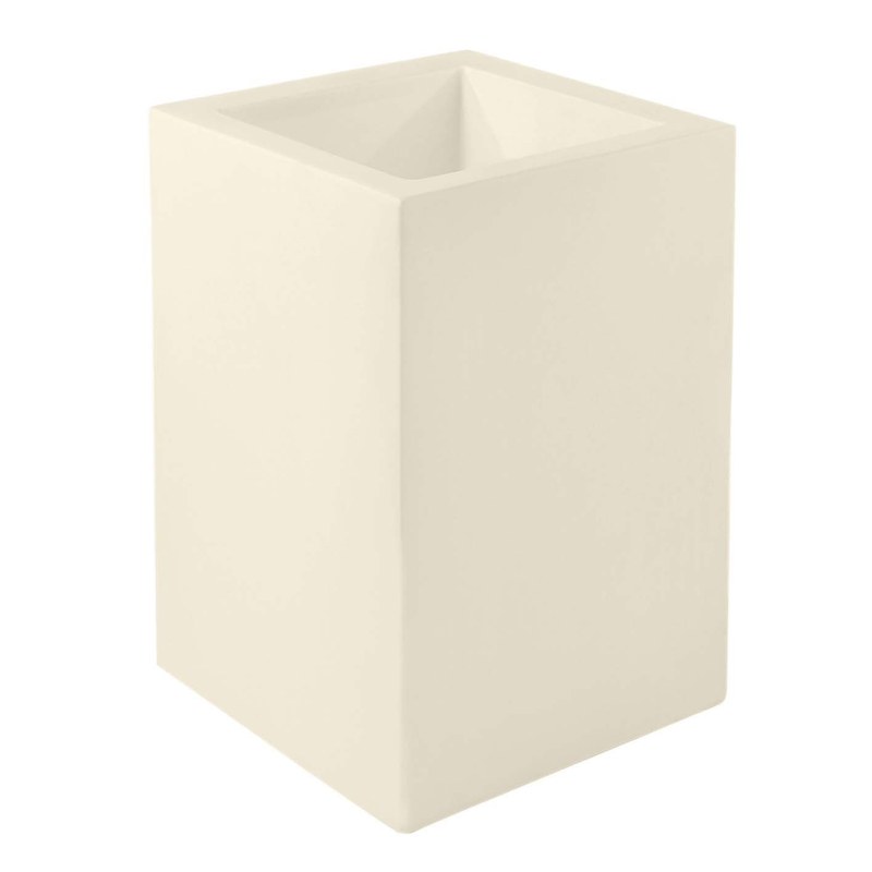 Pot cube haut CUBO 50 x 50 x 75 cm de VONDOM